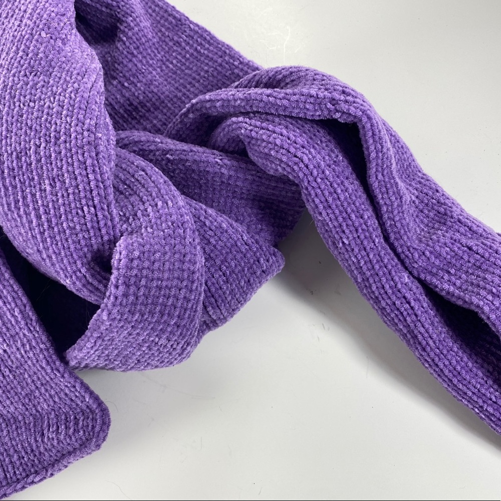 Scarf - Picture 2 of 3